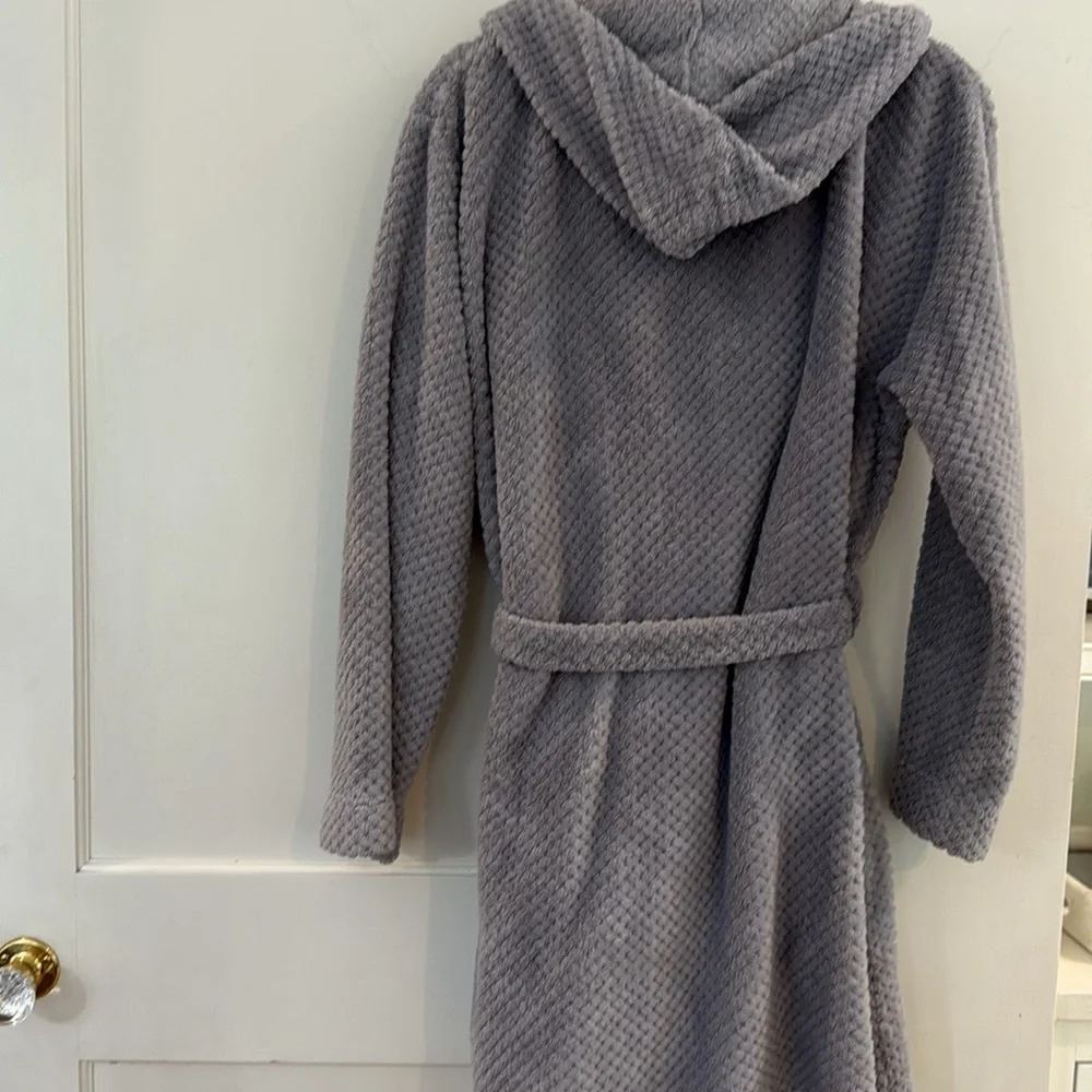 Lord & Taylor Textured Robe - Picture 3 of 5